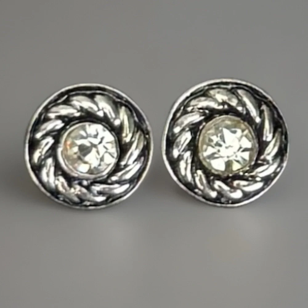 Beautiful, vintage simple, silvertone, bling etched pierced earrings